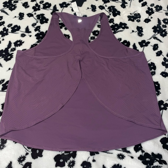 Fabletics Women’s Tank - Picture 4 of 6